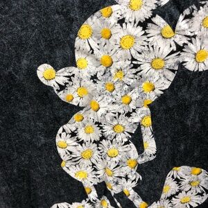 Disney Women’s Mickey Mouse T Shirt Size Medium